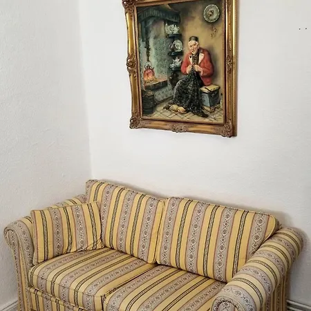 Διαμέρισμα Historisches Ambiente Im Fuerstenbahnhof *