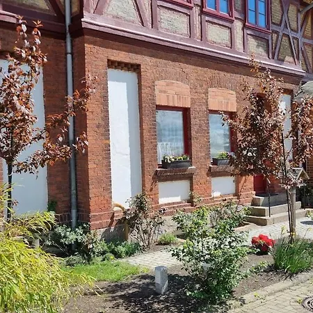 Historisches Ambiente Im Fuerstenbahnhof Lübstorf